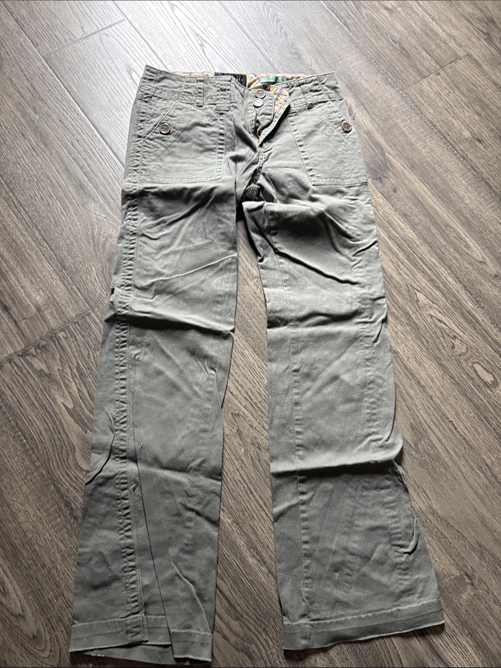 Wide-Leg Women's pants in Olive Green